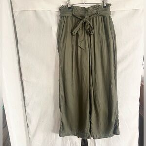 Hollister Olive Green Paper-bag Tie Waist Loose Wide Leg Pants Small